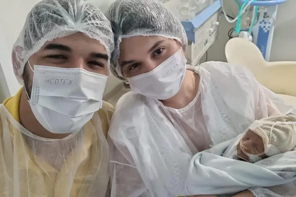 Esposa de Zé Vaqueiro comemora melhora do filho: “Já já vou para casa”