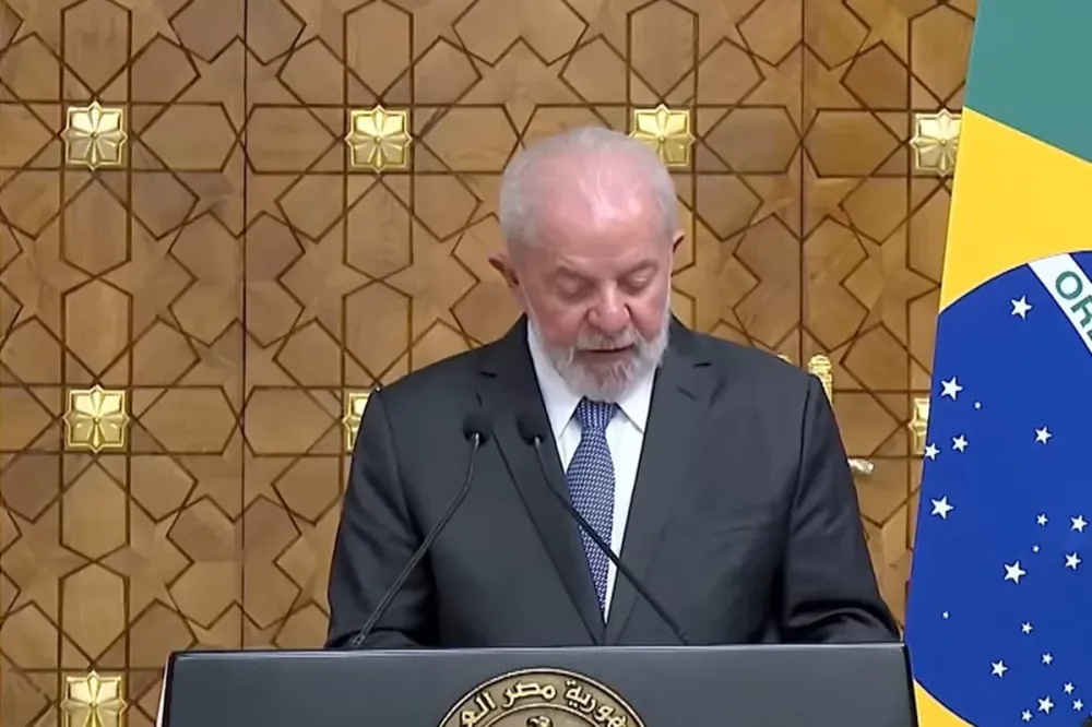 Lula estava no Alvorada durante tentativa de invasão por carro