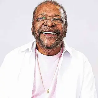 Martinho da Vila vai à Justiça contra INSS por aposentadoria