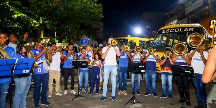 Candeias: Município aumenta sua frota de transporte escolar em mais de 400%