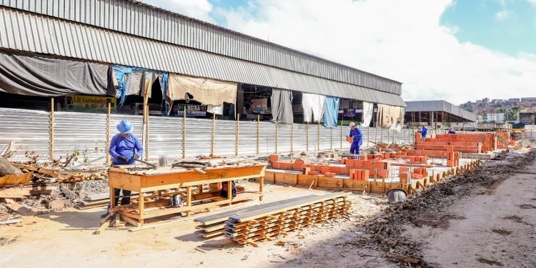 Obras da Central de Abastecimento avançam e Hortifruti passa a funcionar ao lado das Confecções