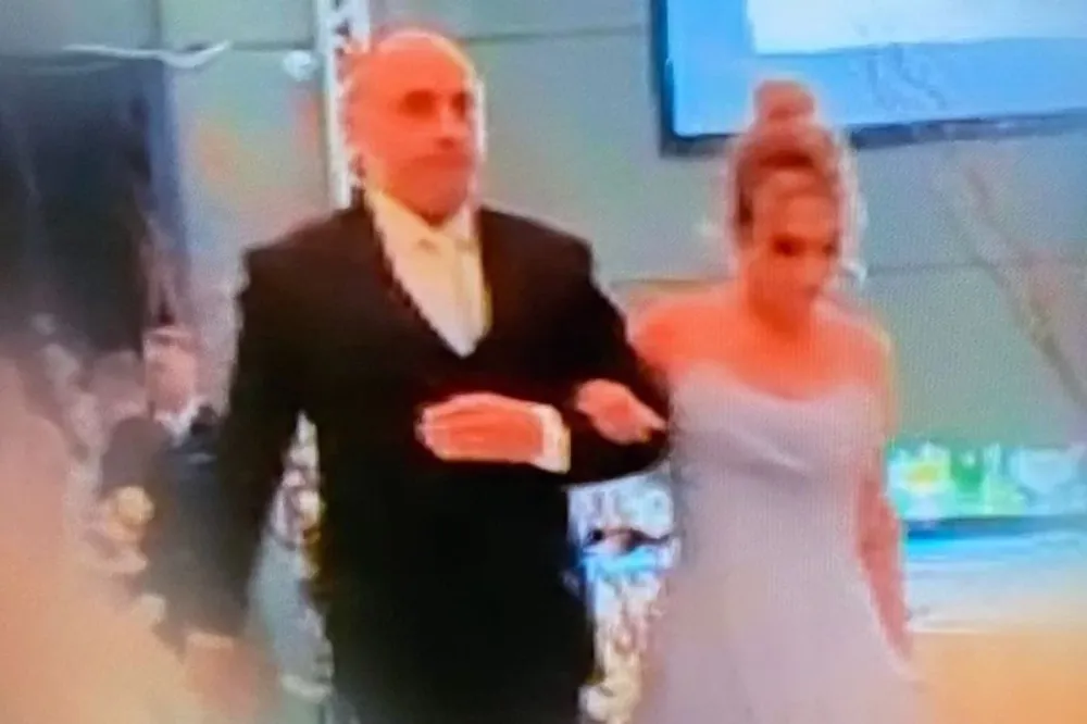 Alexandre Nardoni e Anna Carolina Jatobá vão à festa de casamento como padrinhos