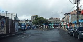 Segurança de Léo Santana, capitão da PM é baleado e tem arma roubada em assalto