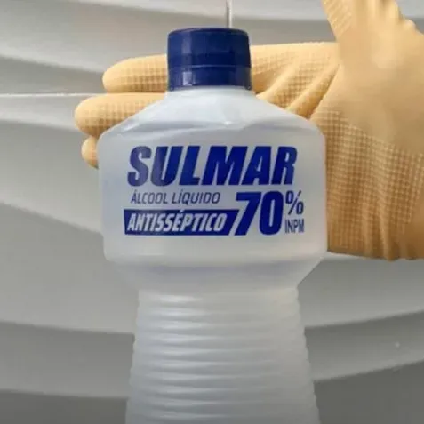 Anvisa volta a proibir a venda de álcool líquido 70%