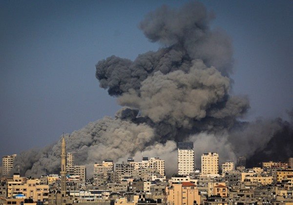 Ataques israelenses no Líbano matam três pessoas, incluindo comandante do Hezbollah