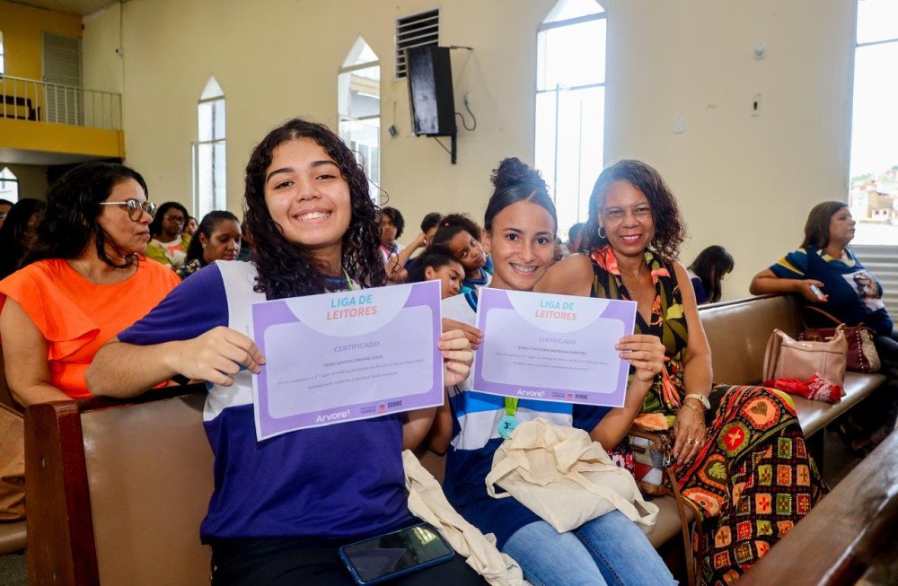Candeias: Plataforma árvore de livros é lançada e professores comemoram interesse de alunos pela leitura