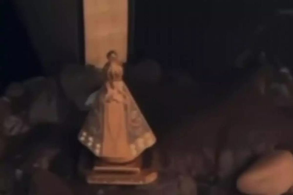 RS: Imagem de Nossa Senhora aparece intacta em padaria destruída após enchente