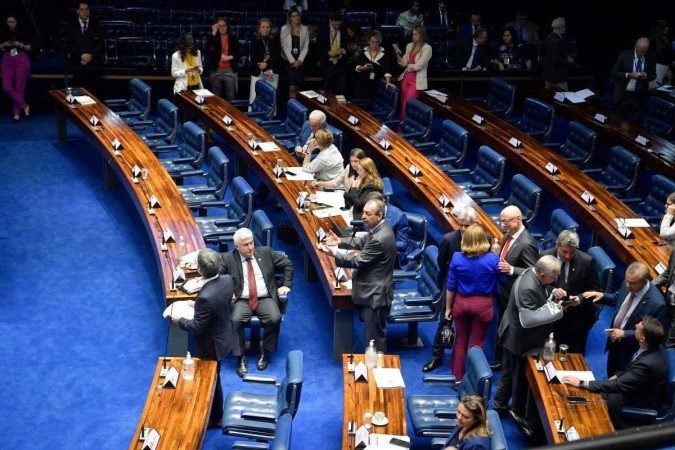 Senado aprova texto-base do Mover; 