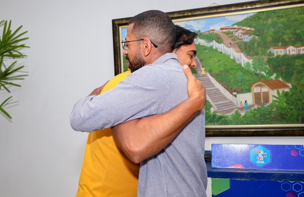 Candeias: Pré-candidato de Pitágoras a prefeito, Eriton Ramos deixa secretaria de governo