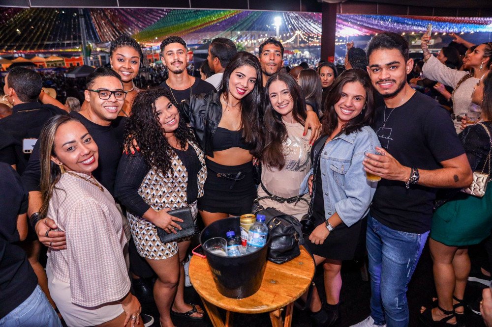 Candeias: Camarote Lua Nova é sucesso e público pede bis