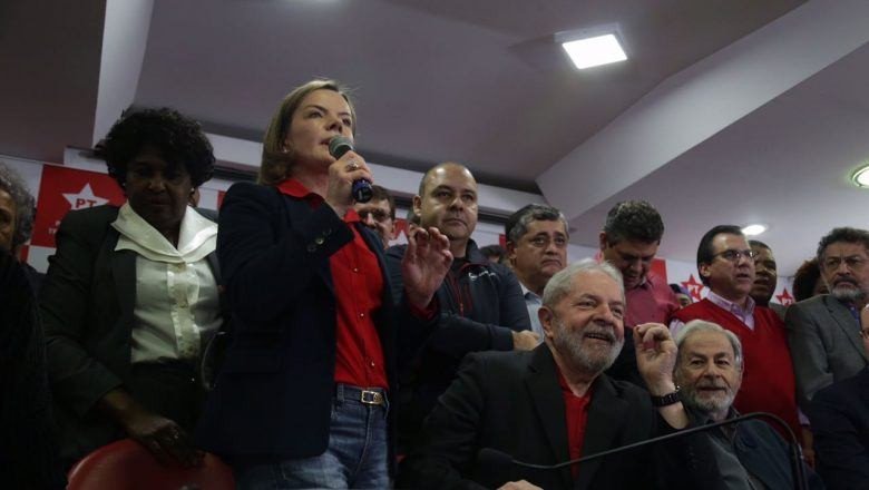 Eu estou no jogo, diz Lula !