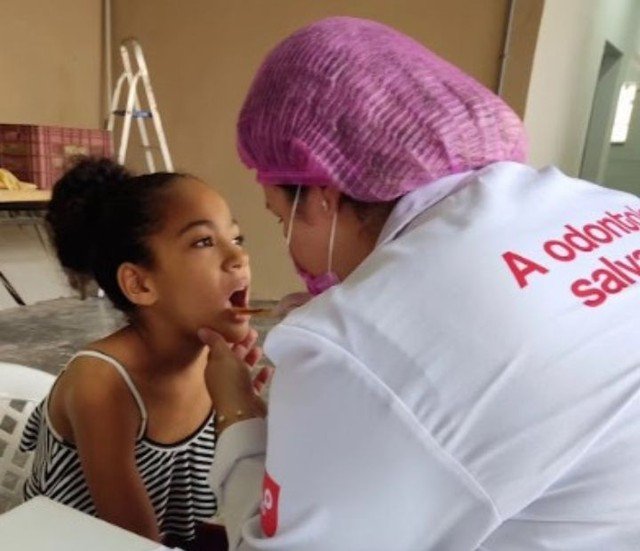 Projeto seleciona jovens em Salvador para tratamento odontológico de graça