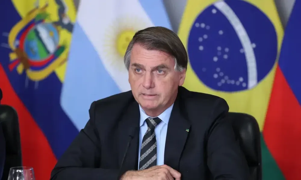 PF INDICIA BOLSONARO NOS INQUÉRITOS DAS JOIAS E DAS VACINAS