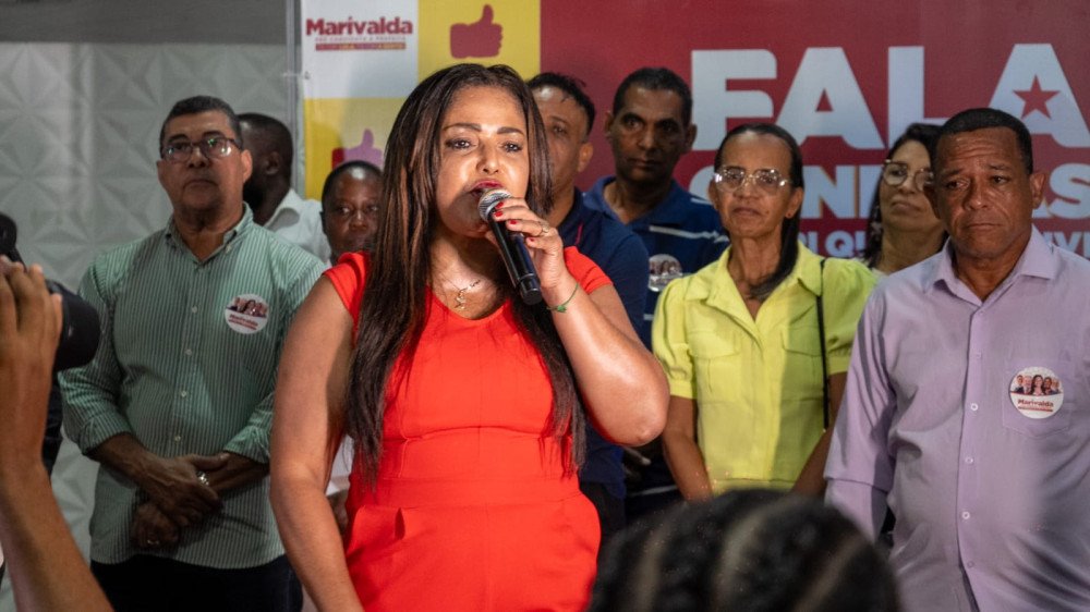 Candeias: Marivalda reúne centenas de pessoas na 1ª Plenária do PGP