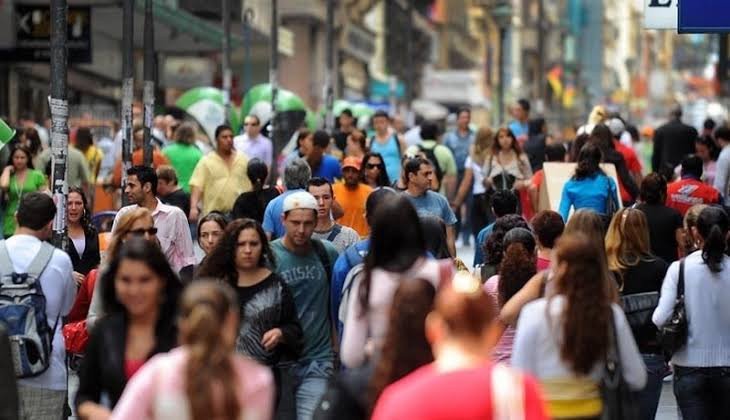 Menos fofoca! Índice de população ocupada bate recorde; pois desemprego cai para 6,9%