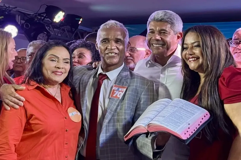 Com presença do governador, Tonha Magalhães é confirmada como vice de Marivalda em Candeias