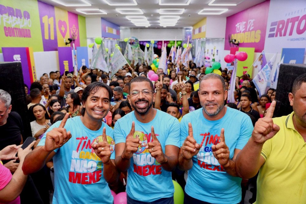 Candeias: Apoiado por Drº Pitágoras, Eriton Ramos inaugura comitê de campanha