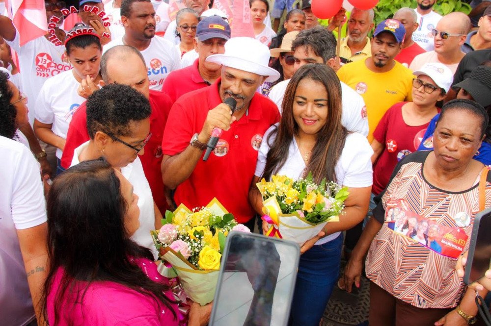 Marivalda e Tonha conversam com comunidade em caminhada na Urbis 2