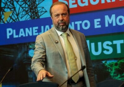 Governo federal decide não retomar horário de verão em 2024