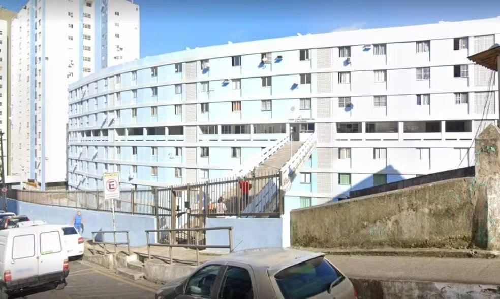 Moradores de condomínio na Bahia são alertados após 'amor aos gritos', 'bisbilhotagem' e 'urina pela janela'
