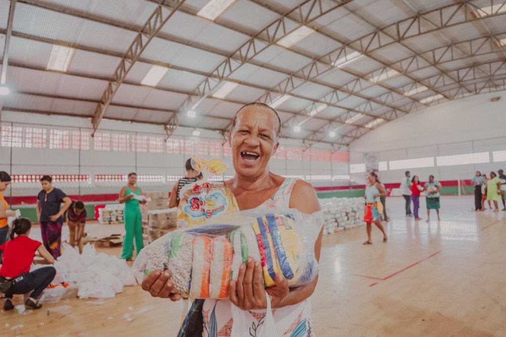 Prefeitura de São Sebastião do Passé distribui cerca de cem toneladas de alimentos no Natal Sem Fome