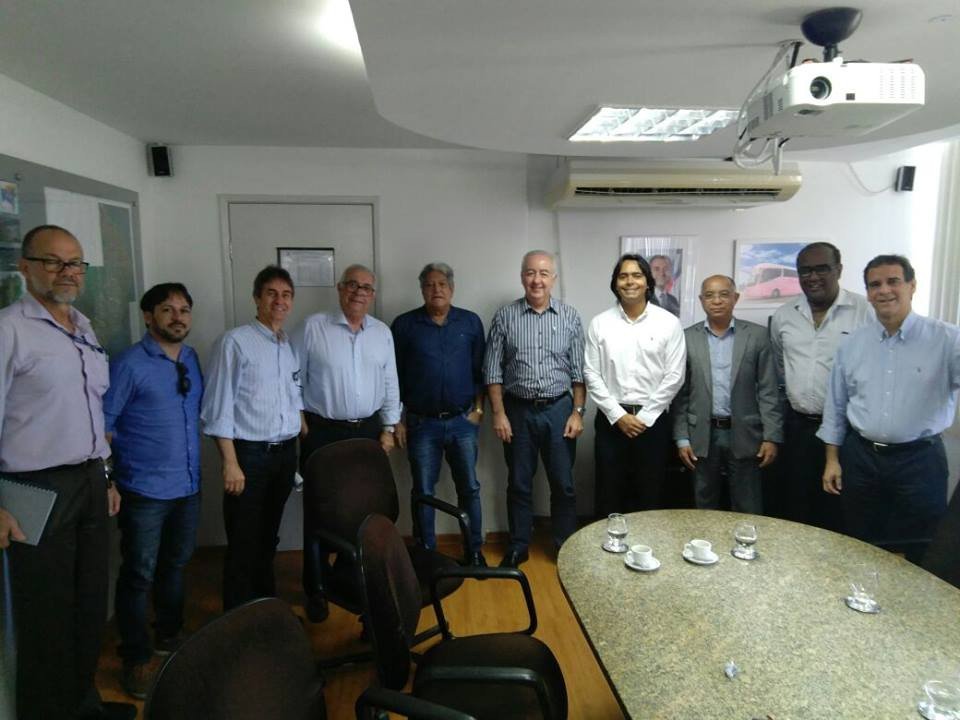 Prefeitura de Candeias se reúne com o governo do Estado para debater a recuperação das BAs 522 e 523