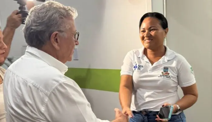 Em primeiro dia como prefeito, Caetano faz vistoria em unidades de saúde de Camaçari