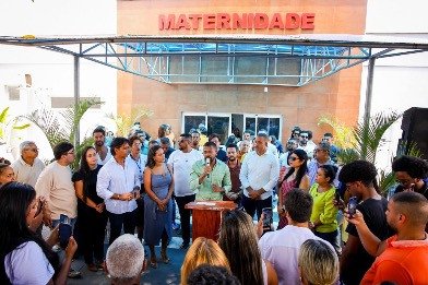 Candeias: Governo Municipal dá continuidade à reforma do Hospital e assina ordem de serviço para 3ª etapa