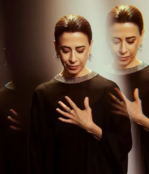 Emocionada, Fernanda Torres comemora indicação ao Oscar