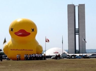 Acharam o pato : Pato da Fiesp é apreendido em Brasília e está guardado em galpão