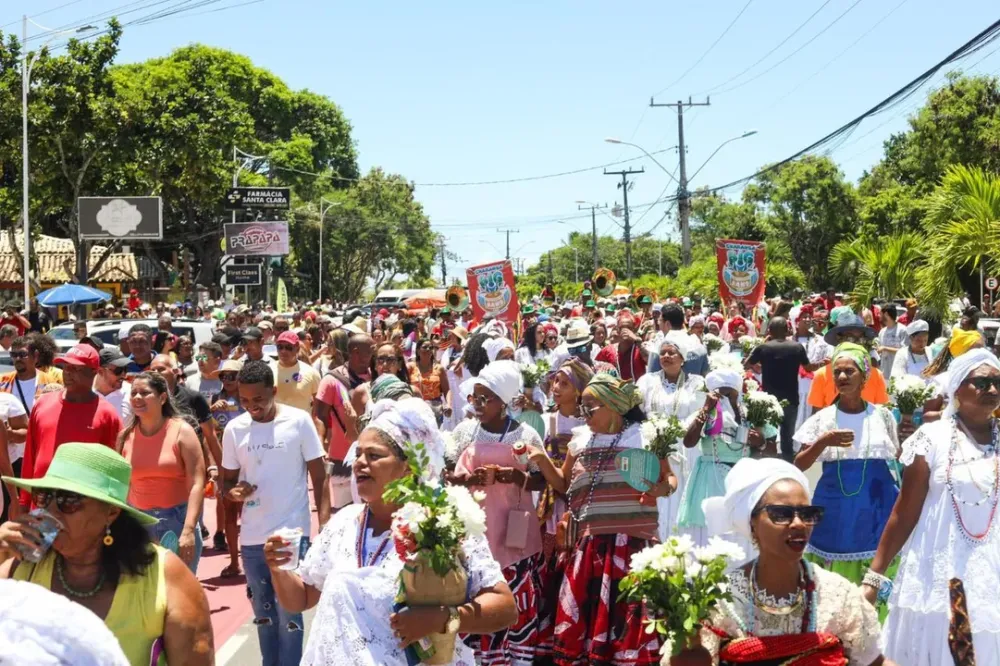 Lavagem de Monte Gordo reúne multidão em Camaçari