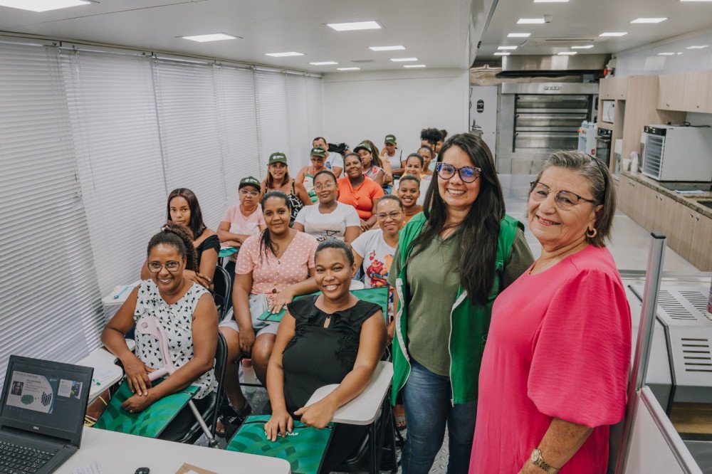 São Sebastião do Passé recebe Carreta Escola do Senar, oferecendo cursos gratuitos para a população