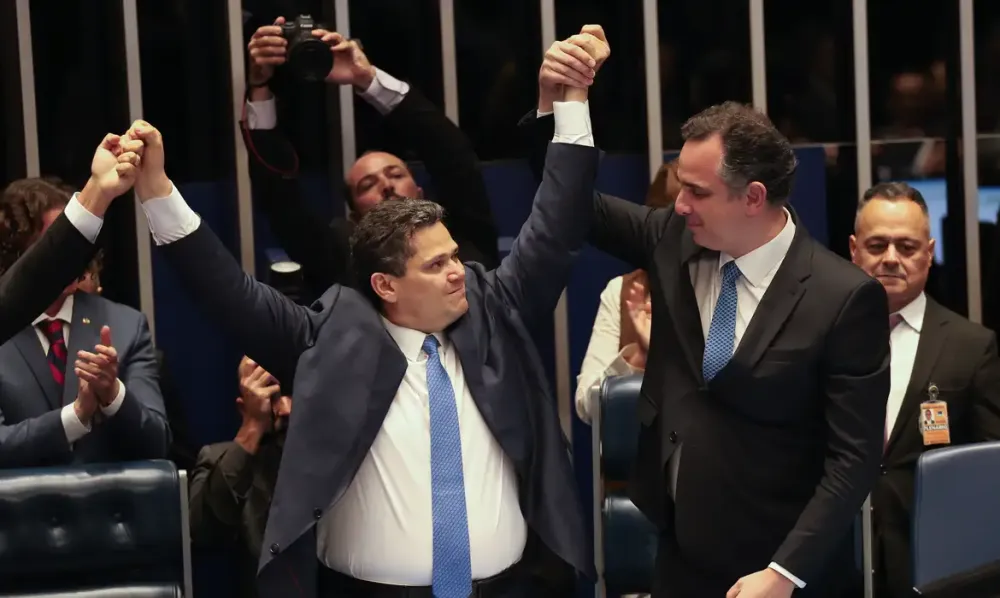 Davi Alcolumbre é eleito presidente do Senado com ampla maioria