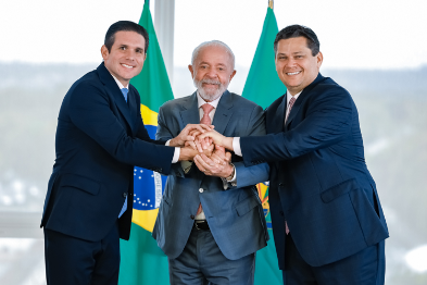 Lula recebe presidentes da Câmara e do Senado e exalta convivência entre Poderes