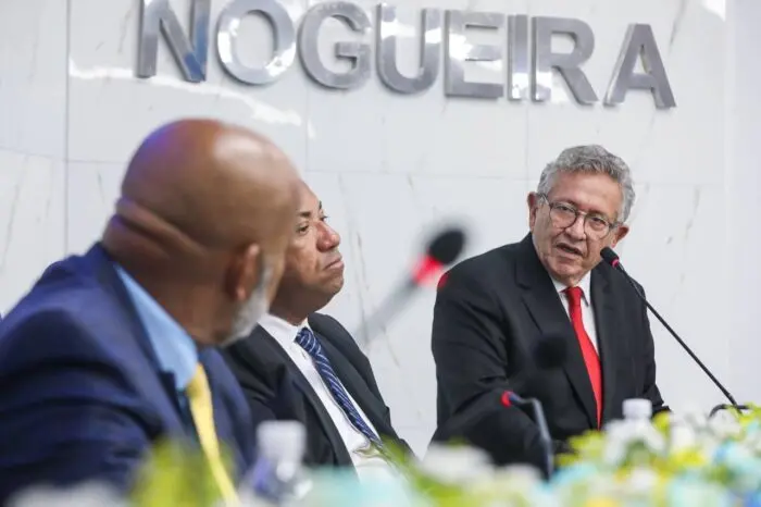 Na abertura dos trabalhos, Caetano cobra que Câmara destrave orçamento e aprove PL do transporte público