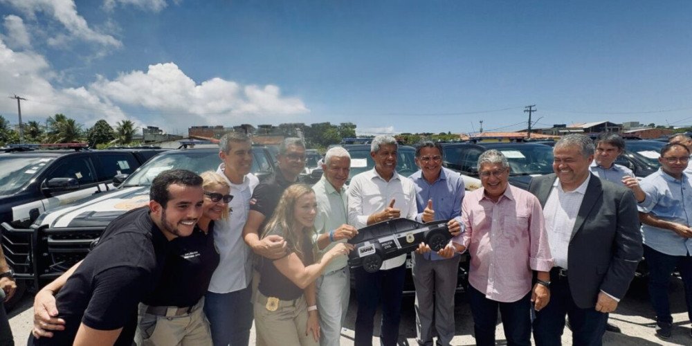 Segurança reforçada: Prefeito Pequeno Sales recebe nova viatura para a Polícia Civil