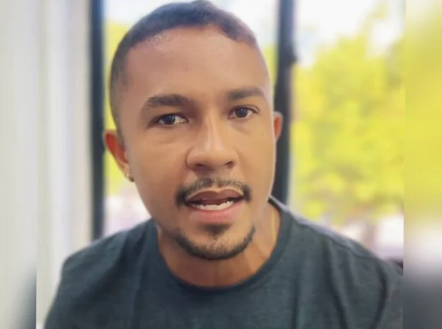 “Flávio Matos ajudou a construir o rombo bilionário de Camaçari”, dispara Kaique Ara