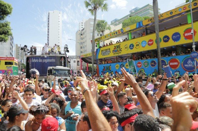 BaianaSystem, Bell Marques, Ivete e Léo Santana agitam 3º dia do carnaval de Salvador