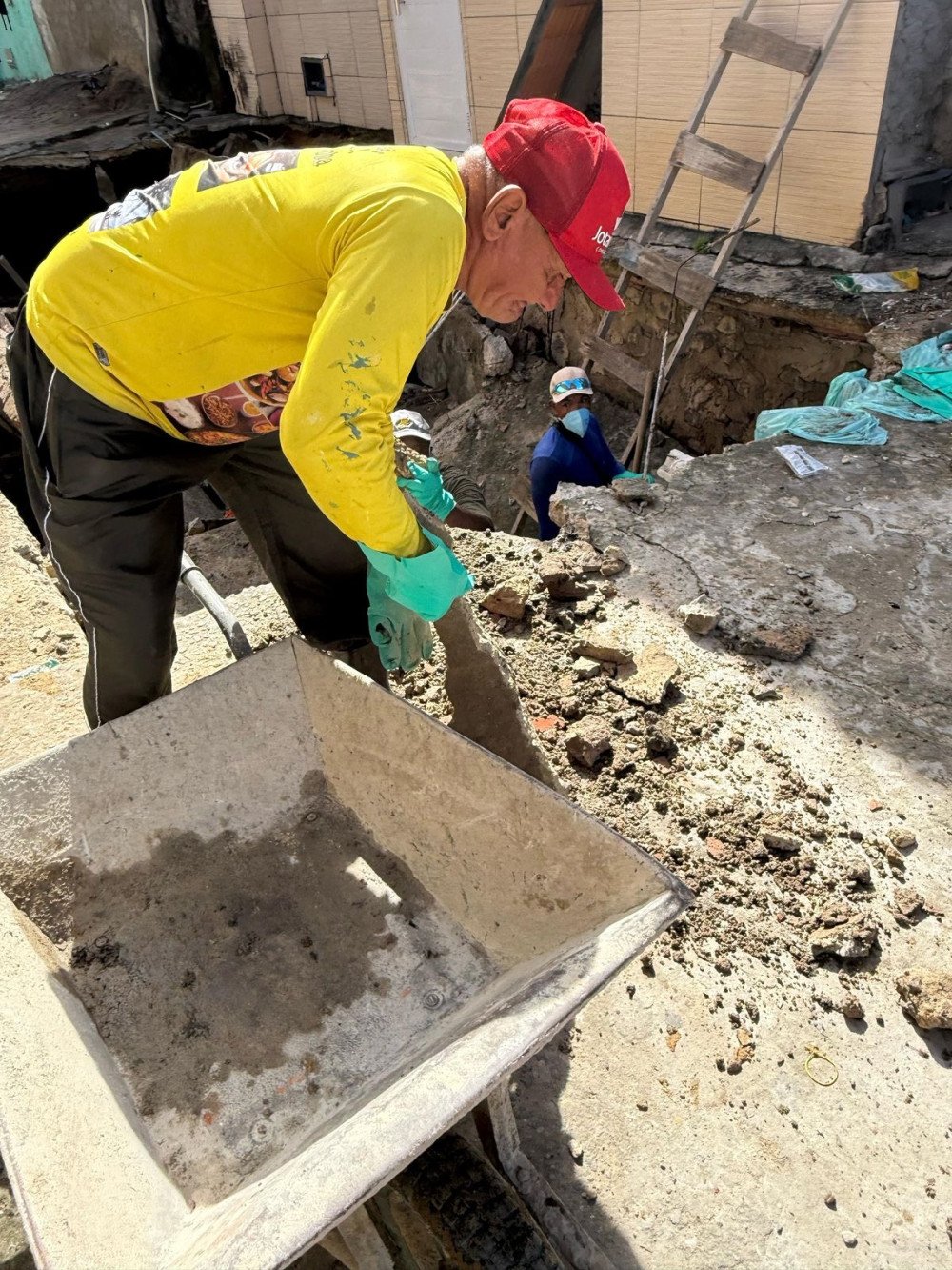 Prefeitura de São Francisco do Conde inicia obras emergenciais na travessia da Babilônia após desabamento