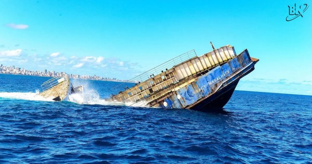 Ferry-boat é afundado na Baía de Todos-os-Santos