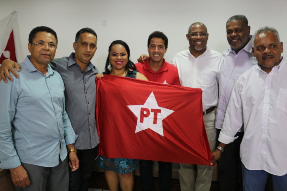 PT de São Sebastião tem Sintia Ferreira como presidenta !