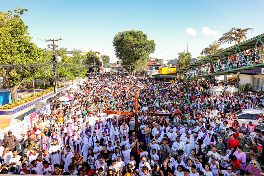 RMS: Primeira Caminhada Penitencial da Diocese de Camaçari reúne multidão em oração neste domingo (30/03)