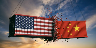 TEMENDO AUMENTO NOS PREÇOS, TRUMP DEIXA DE FORA CELULARES, COMPUTADORES E CHIPS DAS TARIFAS ‘RECÍPROCAS’