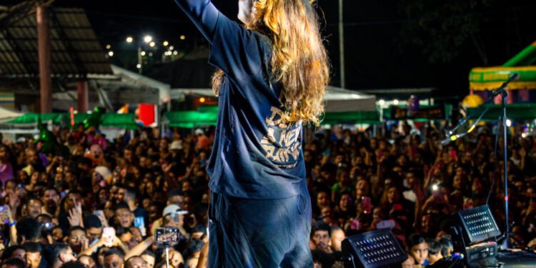 Semana da Cultura Evangélica encerra com noite histórica de fé, emoção e adoração em Catu