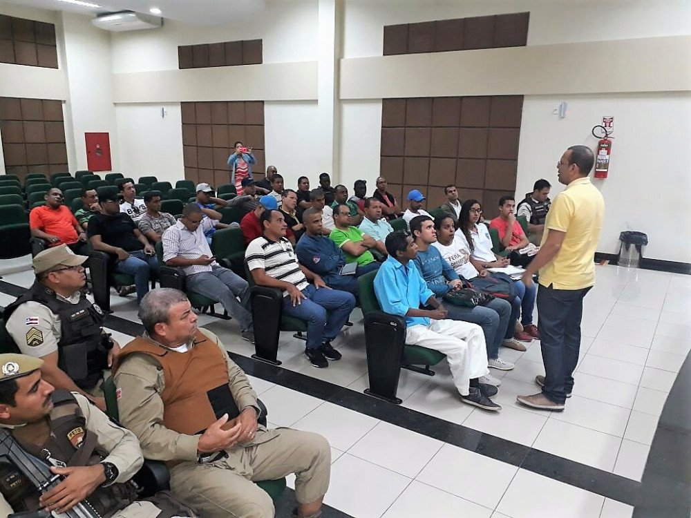 Câmara sedia reunião da Aspra com policiais da 10ª CIPM de Candeias
