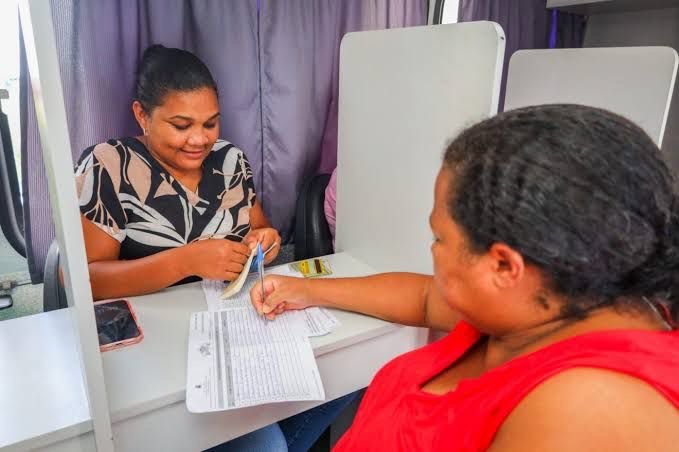 Candeias: Prefeitura distribui quase 21 mil Cestas de Páscoa e Peixe a famílias inscritas no CadÚnico do Governo Federal