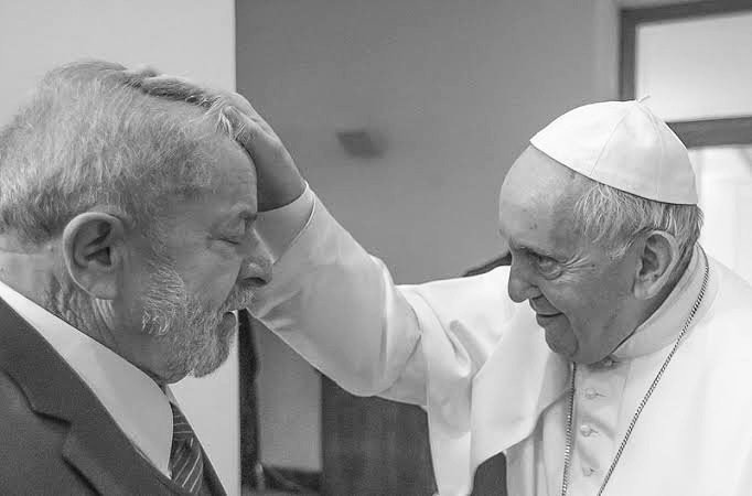 Lula lamenta a morte de papa Francisco e decreta luto de 7 dias no Brasil