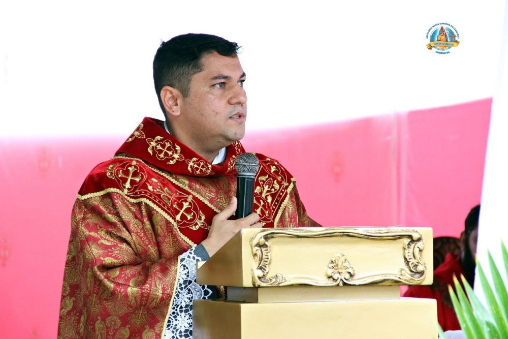 Candeias: Frei Thiago lamenta morte de Papa Francisco