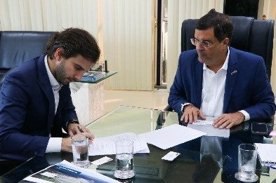 GOVERNO DO ESTADO CONFIRMA QUE CANDEIAS IRÁ RECEBER FÁBRICA DE METANOL, AMÔNIA VERDE E OXIGÊNIO; INVESTIMENTO CHEGA A R$ 9 BILHÕES