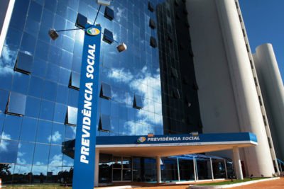 Aposentados sofrem com descontos indevidos do INSS há mais de 7 anos